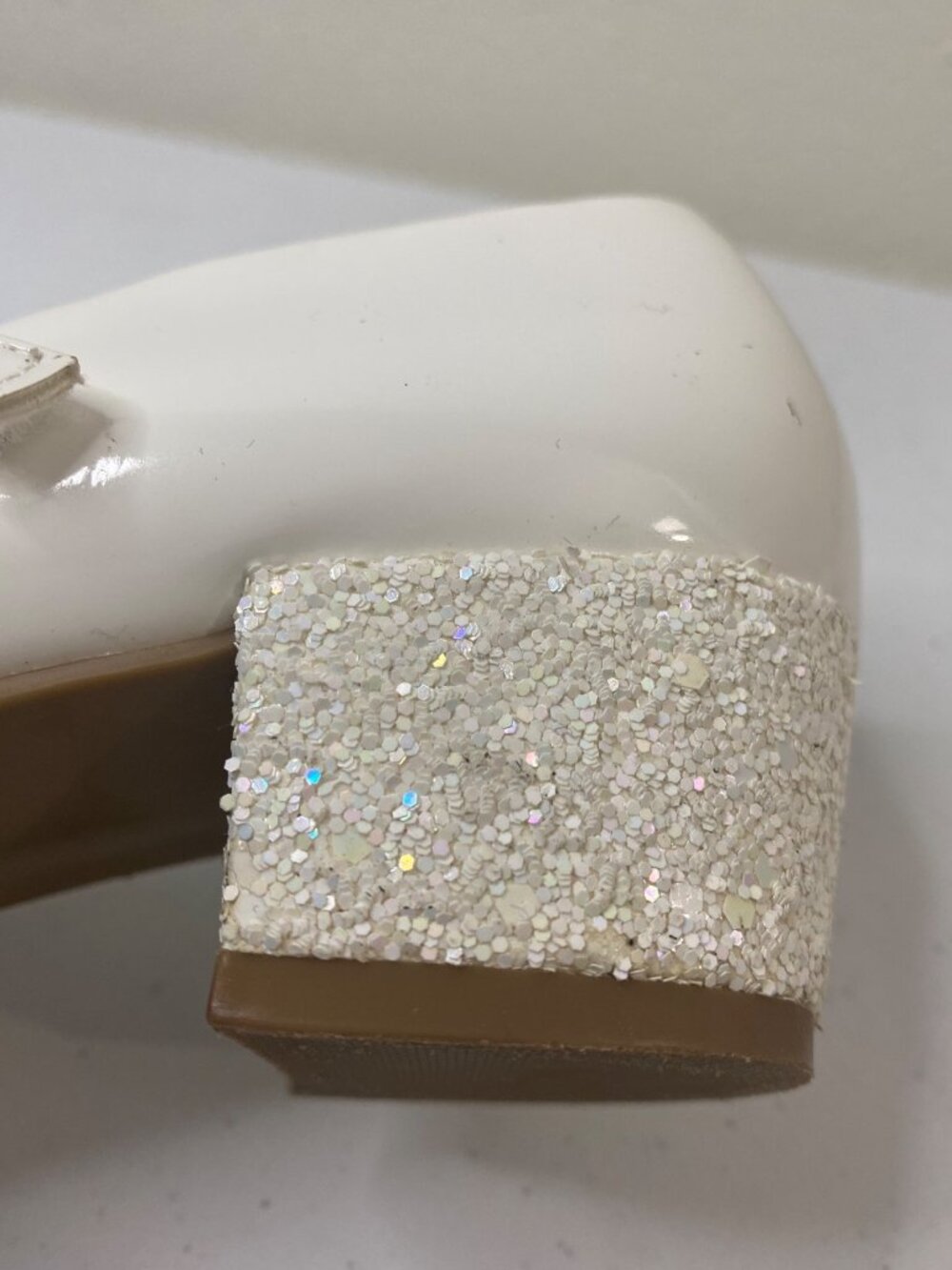 SO Claudie Girls' Mary Jane Heels, Size: 6, White - Picture 6 of 12